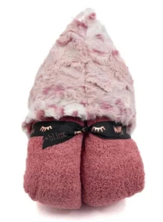 Winx & Blinx Nature Mauve Hooded Towel Winx & Blinx Nature Mauve Hooded Towel